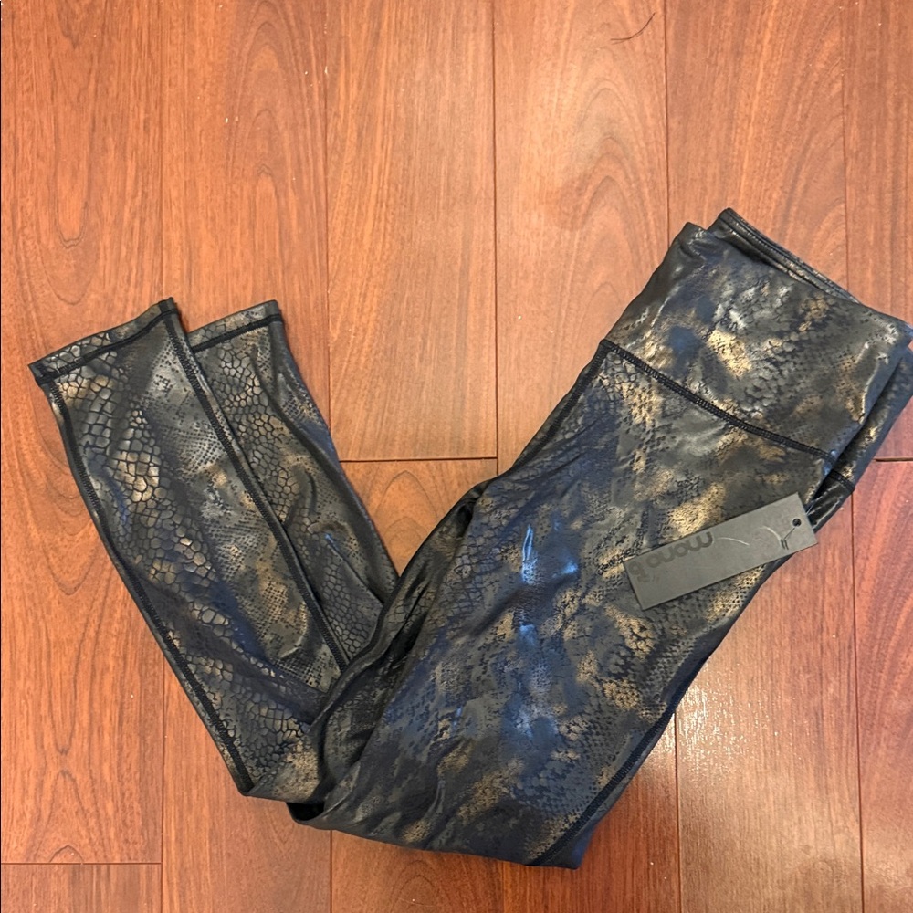 Mono B Black and Gold Animal Print  Leggings NWT